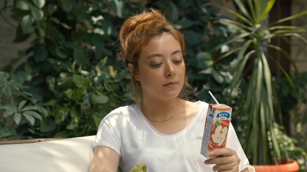 شكل جديد، يطلعك برا الموضوع