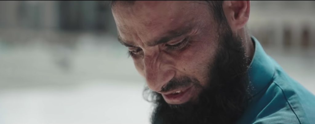 بسلام آمنين