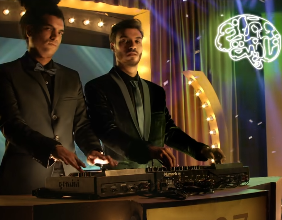 فصل باقتك على مزاجك