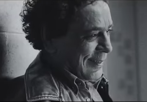 متخليش حاجه توقفك