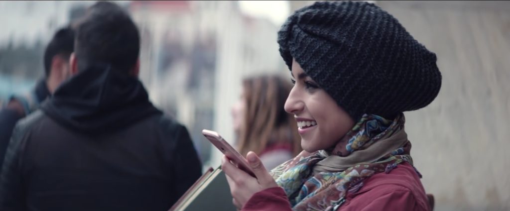 البعيد دائماً قريب