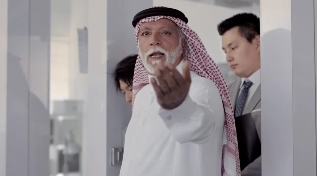 تخيل فارس عوض يعلق على دوام الموظفين
