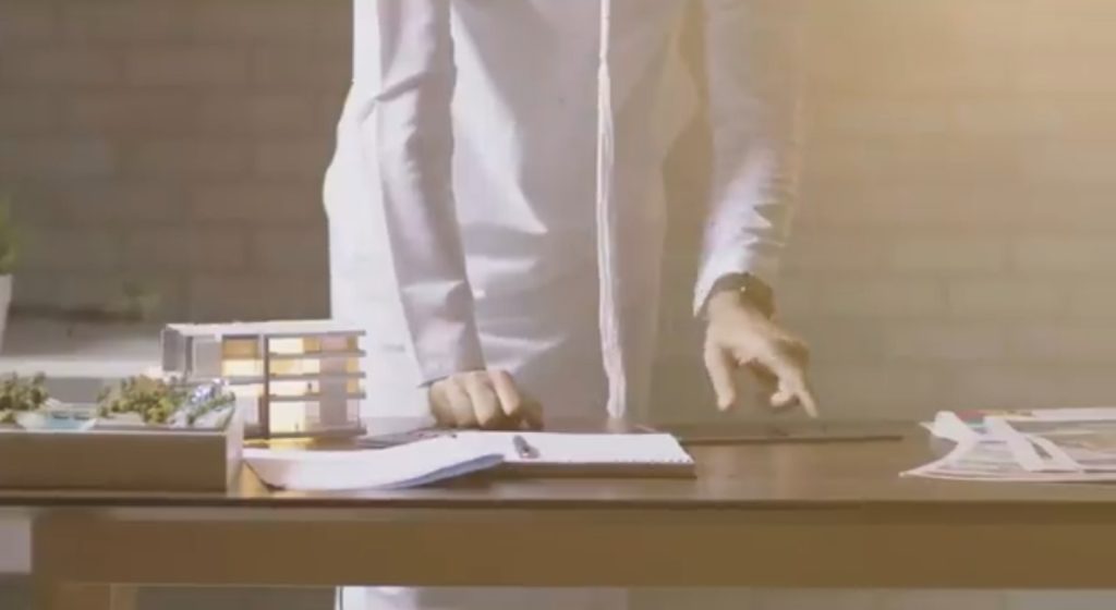 اعمالك اسهل مع باقة الهاتف المتحرك