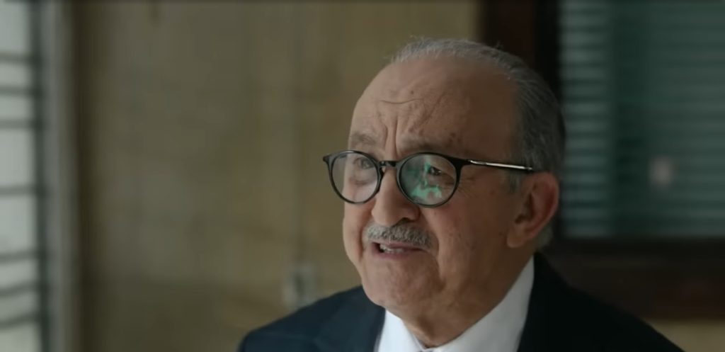 بقاو على اتصال مع عالمكم