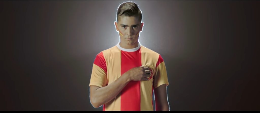 الشعار على قلبك غالي