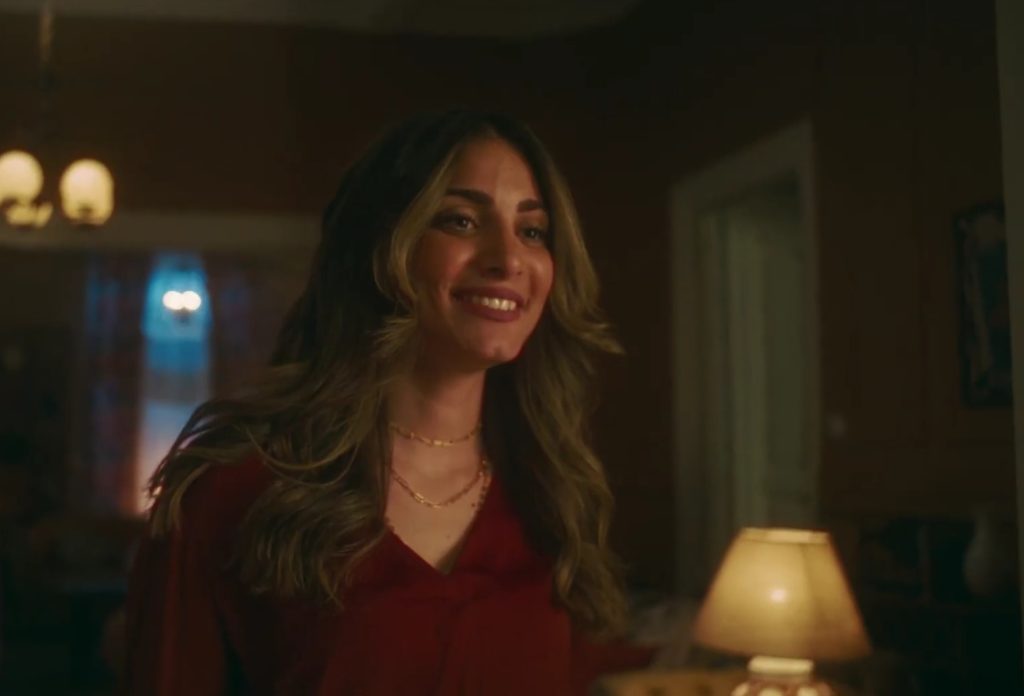 الدور علينا نشلها في عينينا