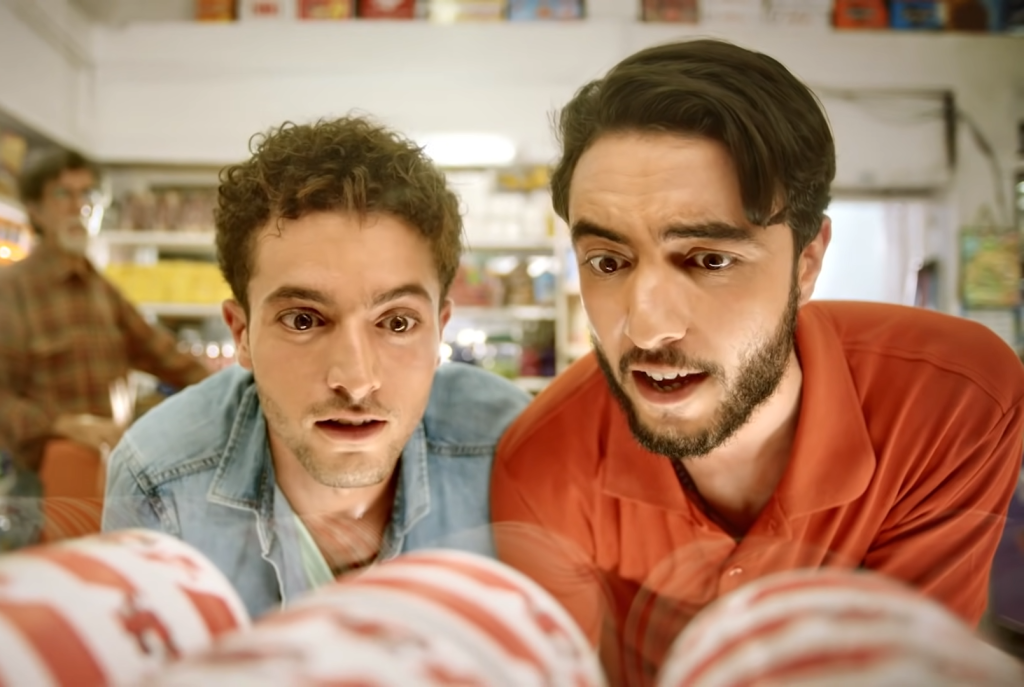 سيمبلي اساسية على السفرة