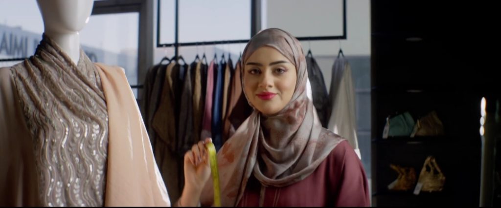 أنا المرآة العُمانية