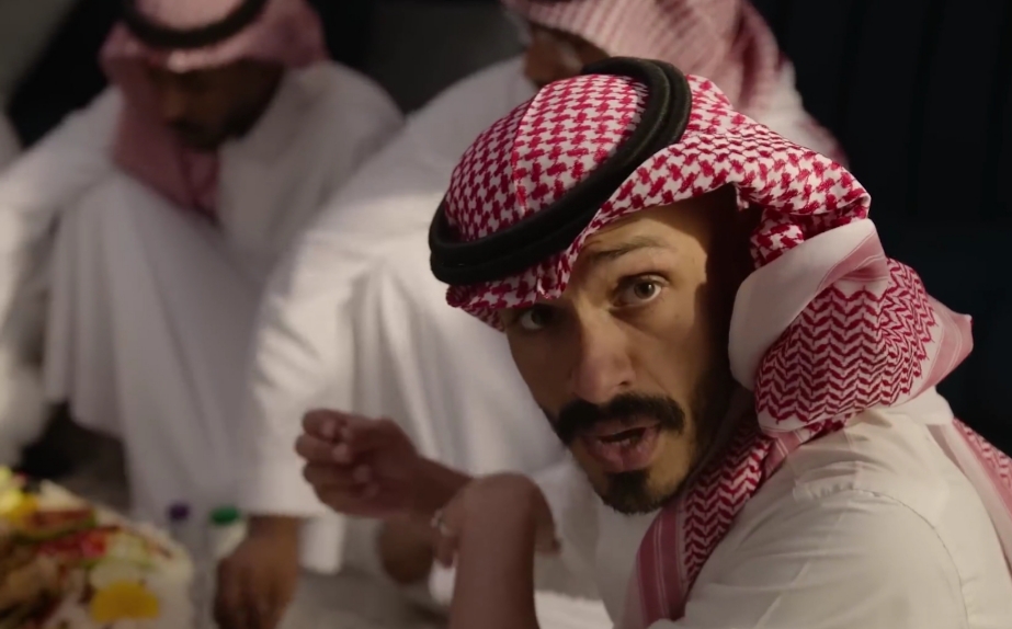 تتعدد الشخصيات والوليمة وحدة