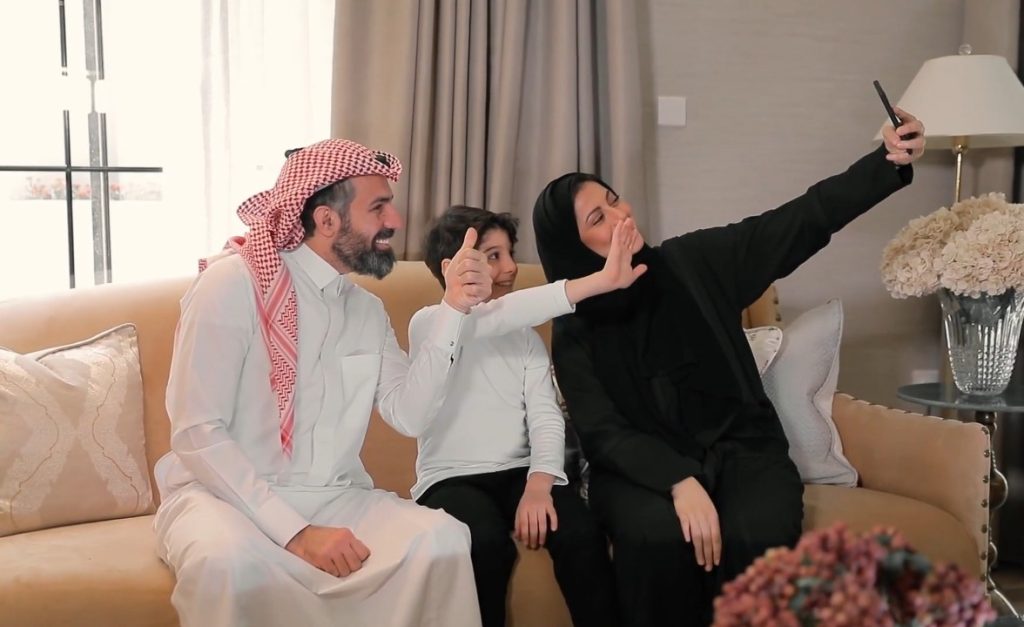 عيشها ربيع